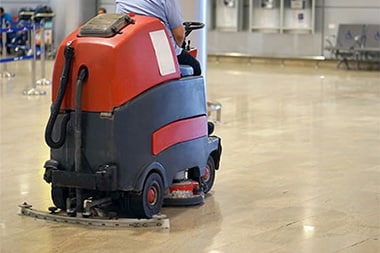 guide-valj-ratt-golskurmaskin-industri Välj rätt skurmaskin för effektiv rengöring av industrigoln